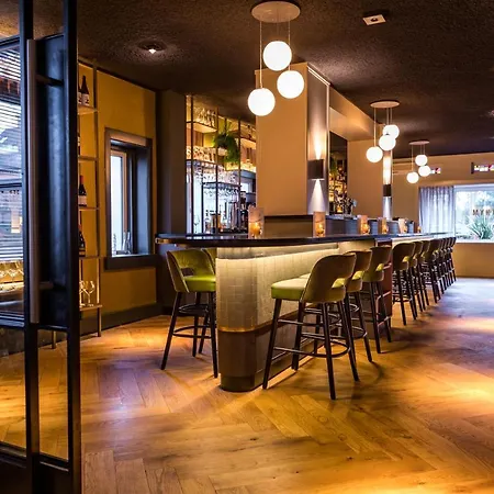 Parkzicht 酒店 埃因霍温