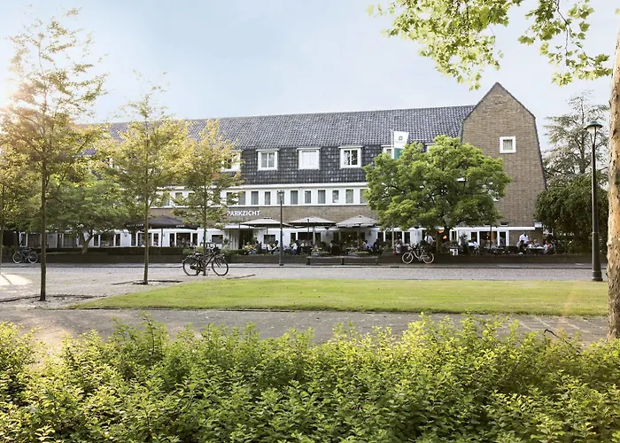 Parkzicht Hotell 4*